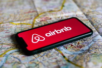 В апреле заявки на аренду квартир в Грузии на Airbnb сократились на 10, 2%