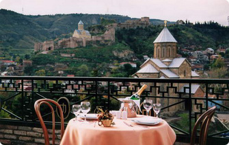 Вид на Тбилиси из гостиницы Копала